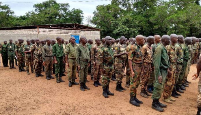 Justice: un Brigadier-chef est poursuivi pour avoir escroqué la femme d’un prisonnier.
