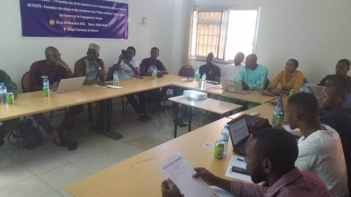 Guinée Société Civile : l'ONG M2DH active pour la nouvelle constitution.