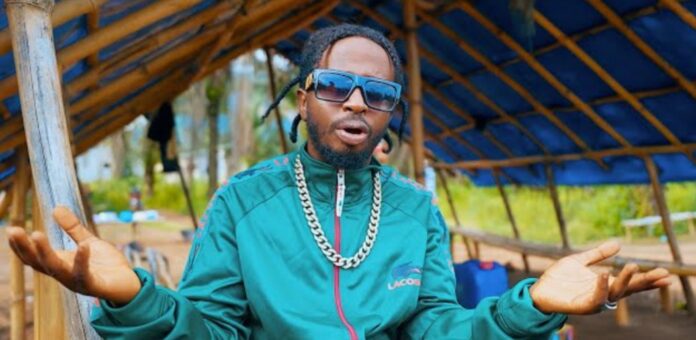 Safa Diallo a signé « Djoma Djikkè » nouveau clip vidéo.