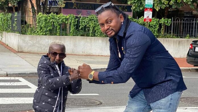 Grand P & Azaya en duo sur le single « Espoir ».