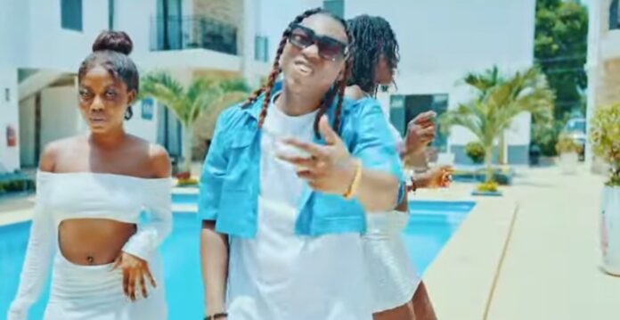 A2 Di Fulani nous mets dans l’ambiance avec son clip « Diallo Sadakadji »