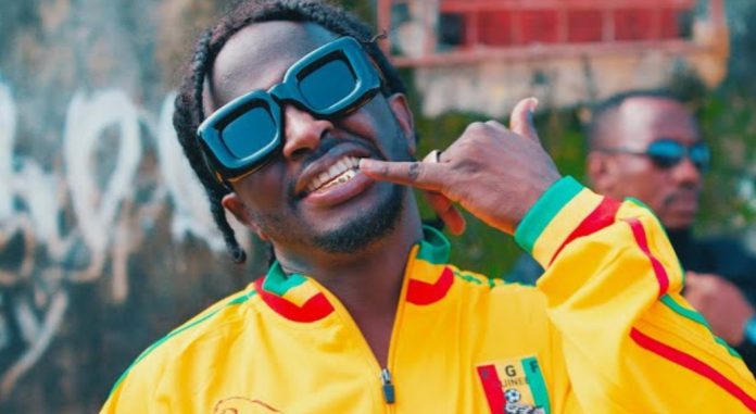 Safa a lancé 2024 avec son clip « Mabinty ».