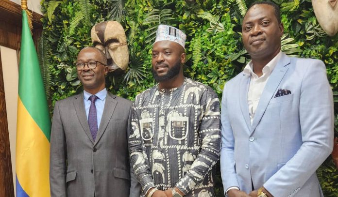 Mission du Ministère de la Culture au Gabon : vers un pèlerinage sur le site la stèle d' Almamy Samory.