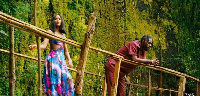 Amaza nous replonge dans son univers amoureux avec son clip « Essayer »